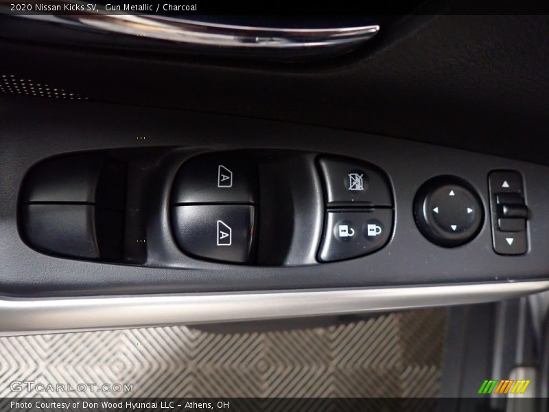Gun Metallic / Charcoal 2020 Nissan Kicks SV