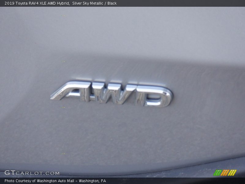 Silver Sky Metallic / Black 2019 Toyota RAV4 XLE AWD Hybrid