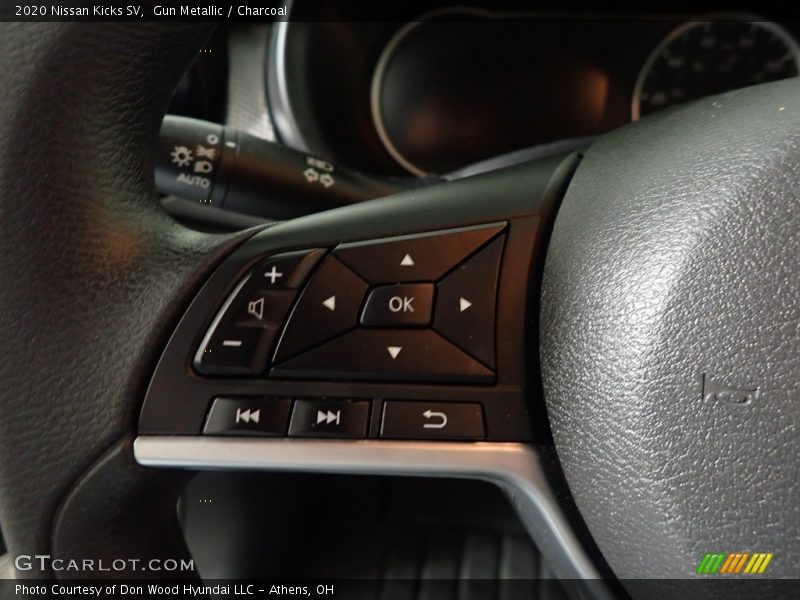 Gun Metallic / Charcoal 2020 Nissan Kicks SV