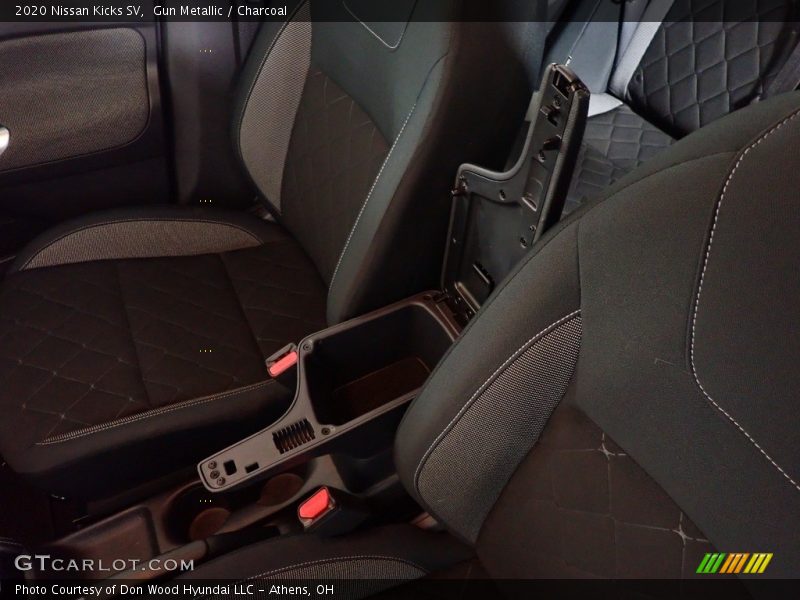 Gun Metallic / Charcoal 2020 Nissan Kicks SV