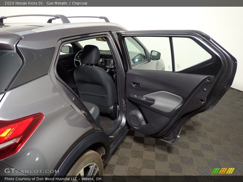 Gun Metallic / Charcoal 2020 Nissan Kicks SV