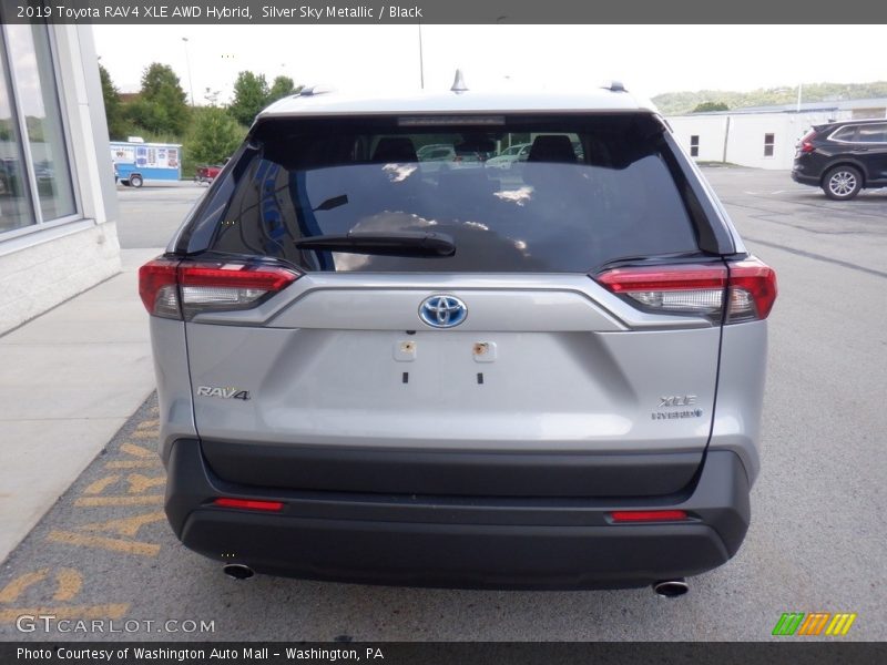 Silver Sky Metallic / Black 2019 Toyota RAV4 XLE AWD Hybrid
