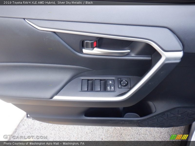 Silver Sky Metallic / Black 2019 Toyota RAV4 XLE AWD Hybrid
