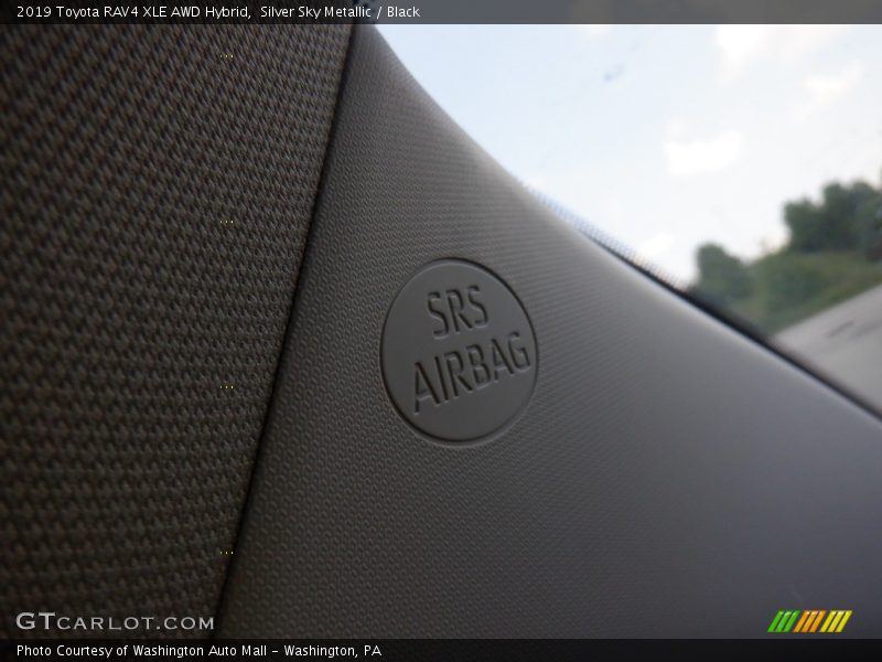 Silver Sky Metallic / Black 2019 Toyota RAV4 XLE AWD Hybrid