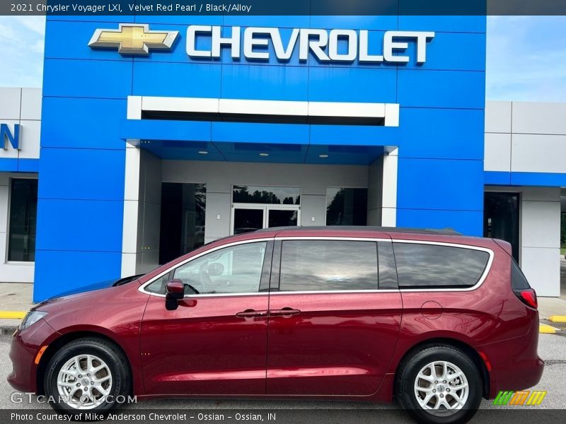 Velvet Red Pearl / Black/Alloy 2021 Chrysler Voyager LXI