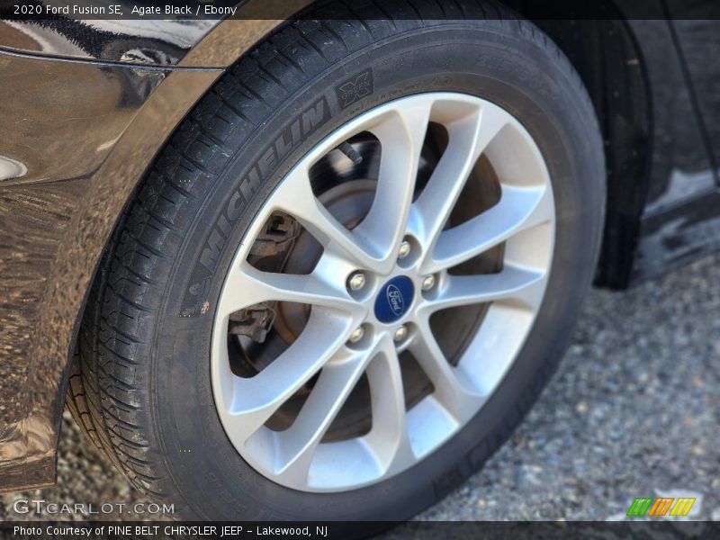 Agate Black / Ebony 2020 Ford Fusion SE