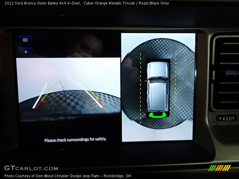 Cyber Orange Metallic Tricoat / Roast/Black Onyx 2022 Ford Bronco Outer Banks 4x4 4-Door