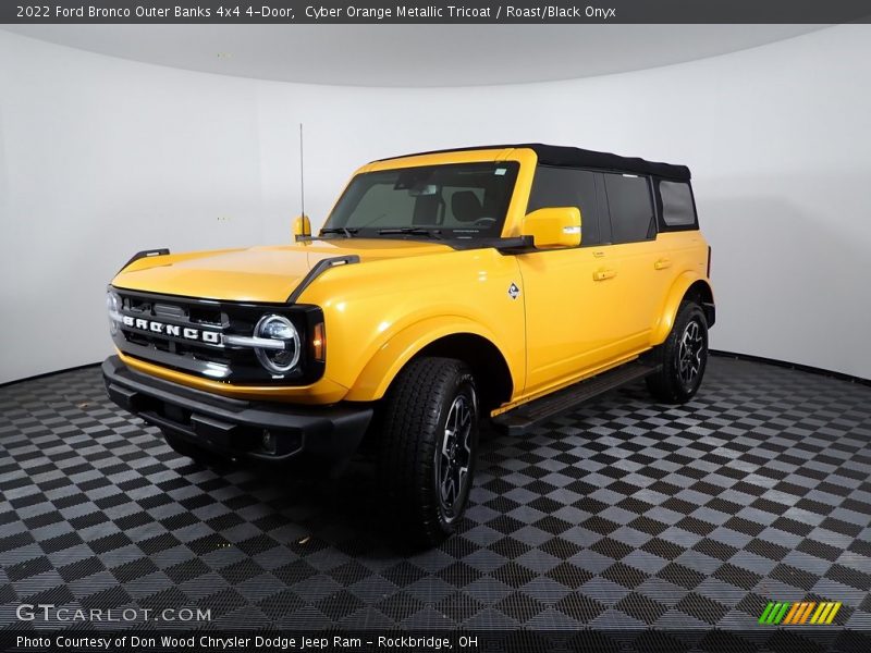  2022 Bronco Outer Banks 4x4 4-Door Cyber Orange Metallic Tricoat