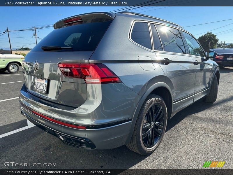 Platinum Gray Metallic / Titan Black 2022 Volkswagen Tiguan SE R-Line