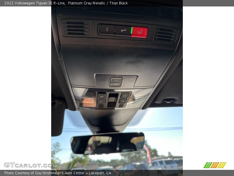 Platinum Gray Metallic / Titan Black 2022 Volkswagen Tiguan SE R-Line