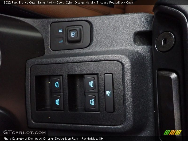 Controls of 2022 Bronco Outer Banks 4x4 4-Door