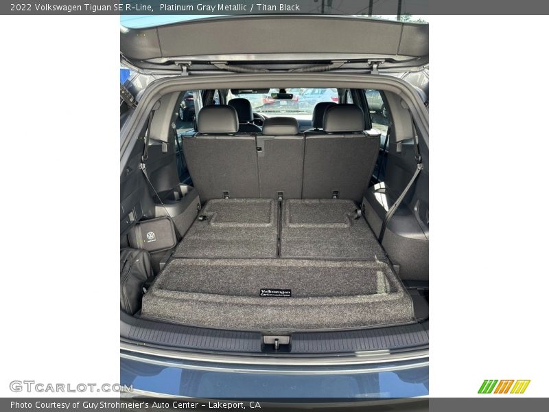  2022 Tiguan SE R-Line Trunk