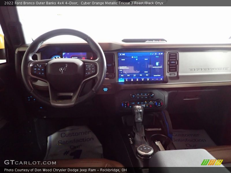 Cyber Orange Metallic Tricoat / Roast/Black Onyx 2022 Ford Bronco Outer Banks 4x4 4-Door