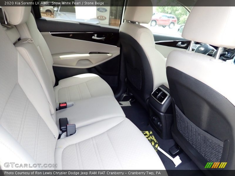 Snow White Pearl / Stone Beige 2020 Kia Sorento LX AWD