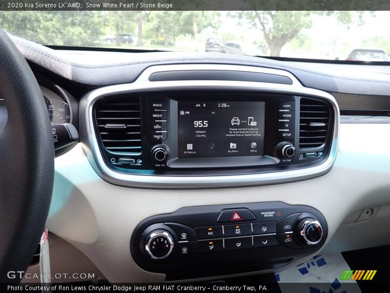 Snow White Pearl / Stone Beige 2020 Kia Sorento LX AWD