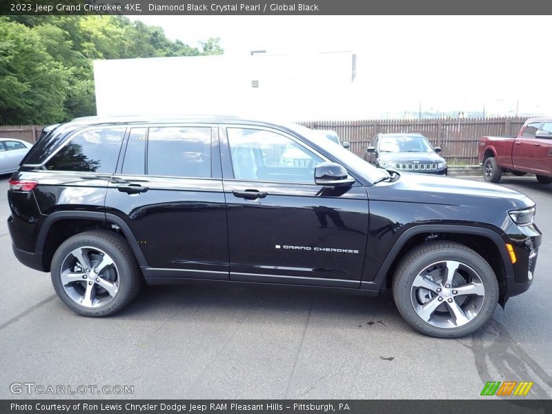 Diamond Black Crystal Pearl / Global Black 2023 Jeep Grand Cherokee 4XE