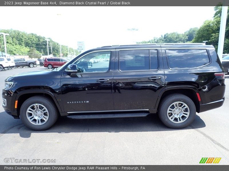 Diamond Black Crystal Pearl / Global Black 2023 Jeep Wagoneer Base 4x4