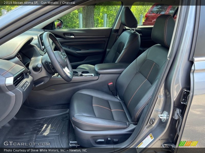  2019 Altima SR Charcoal Interior