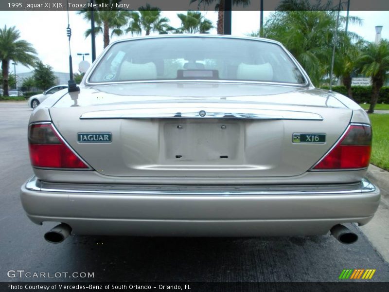 Topaz Metallic / Ivory 1995 Jaguar XJ XJ6
