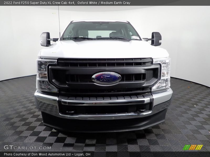 Oxford White / Medium Earth Gray 2022 Ford F250 Super Duty XL Crew Cab 4x4