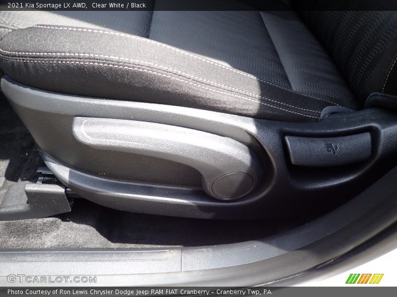 Clear White / Black 2021 Kia Sportage LX AWD
