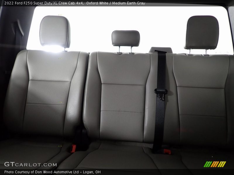 Oxford White / Medium Earth Gray 2022 Ford F250 Super Duty XL Crew Cab 4x4