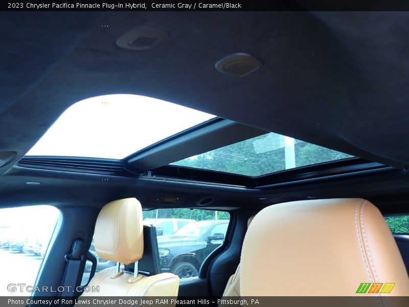 Ceramic Gray / Caramel/Black 2023 Chrysler Pacifica Pinnacle Plug-In Hybrid