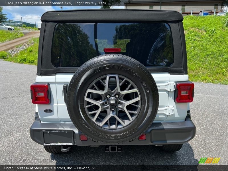 Bright White / Black 2024 Jeep Wrangler 4-Door Sahara 4x4