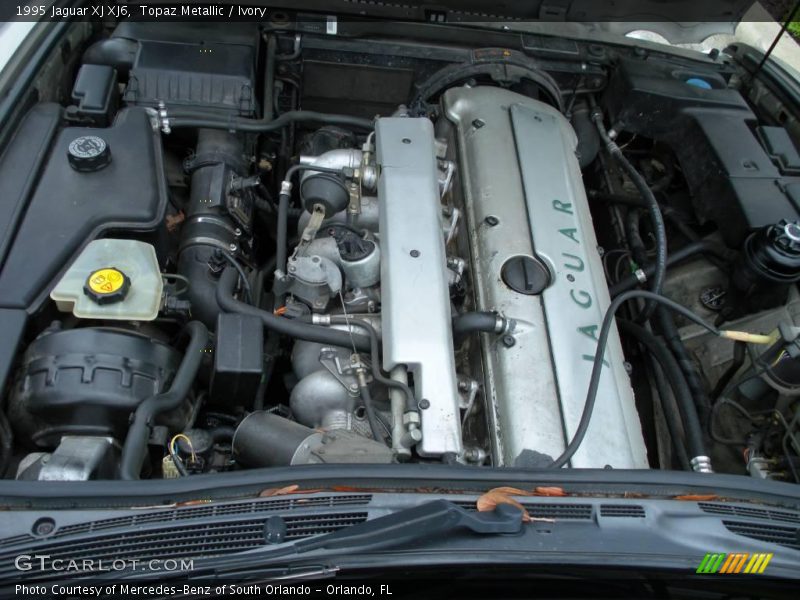 Topaz Metallic / Ivory 1995 Jaguar XJ XJ6