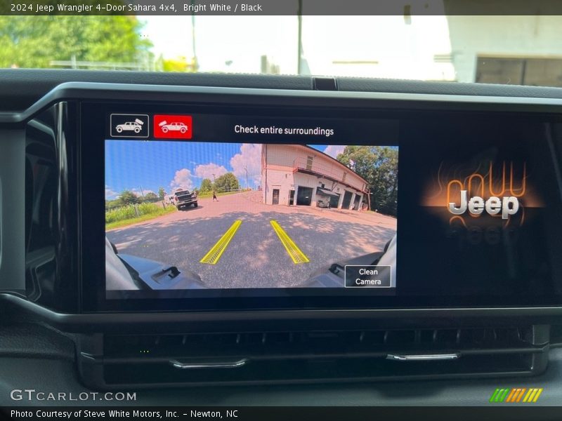 Bright White / Black 2024 Jeep Wrangler 4-Door Sahara 4x4
