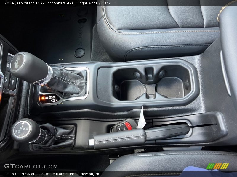  2024 Wrangler 4-Door Sahara 4x4 8 Speed Automatic Shifter