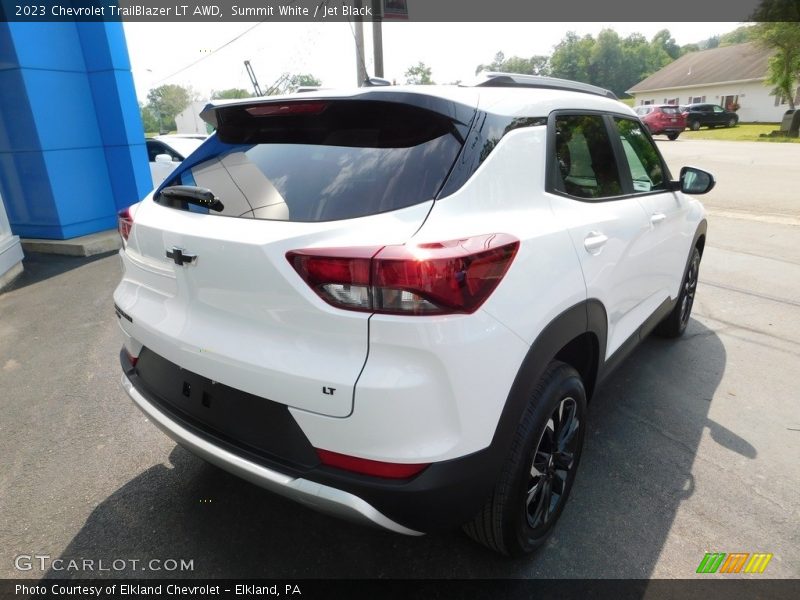 Summit White / Jet Black 2023 Chevrolet TrailBlazer LT AWD