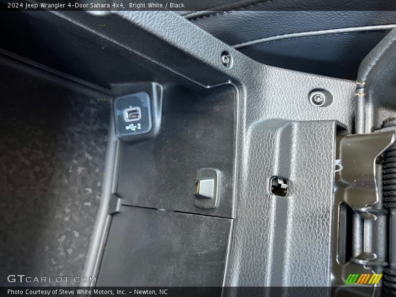 Bright White / Black 2024 Jeep Wrangler 4-Door Sahara 4x4