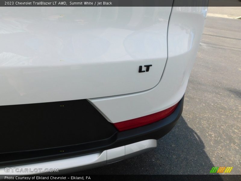 Summit White / Jet Black 2023 Chevrolet TrailBlazer LT AWD