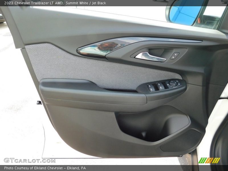 Summit White / Jet Black 2023 Chevrolet TrailBlazer LT AWD