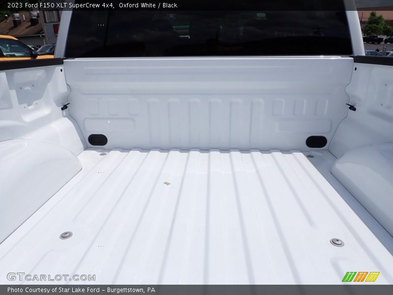 Oxford White / Black 2023 Ford F150 XLT SuperCrew 4x4