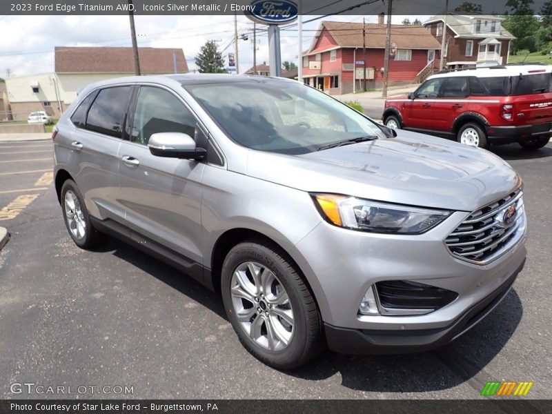Front 3/4 View of 2023 Edge Titanium AWD