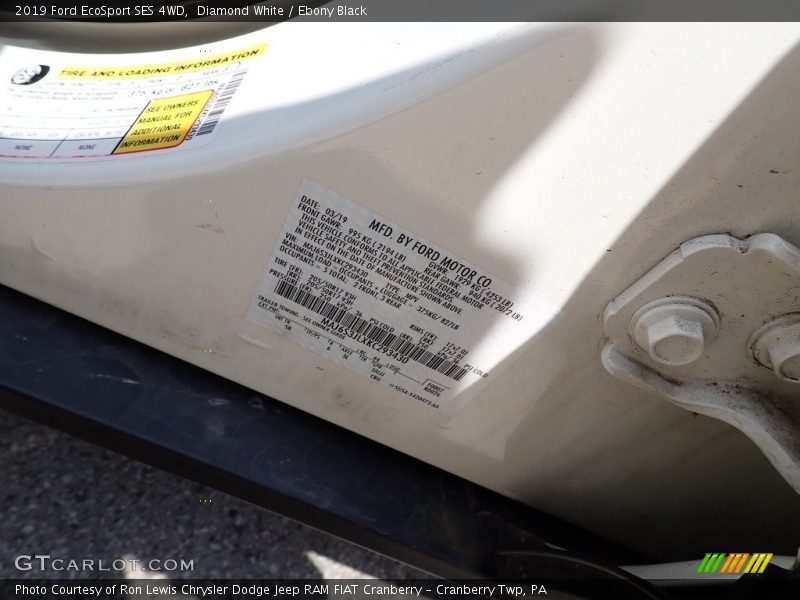 Diamond White / Ebony Black 2019 Ford EcoSport SES 4WD