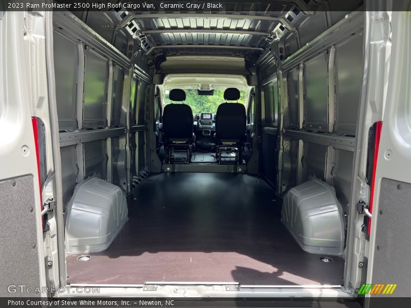  2023 ProMaster 2500 High Roof Cargo Van Trunk