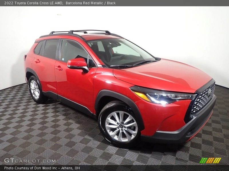 Front 3/4 View of 2022 Corolla Cross LE AWD