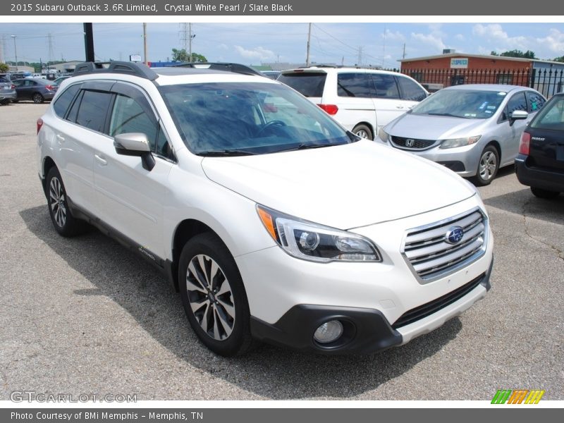 Front 3/4 View of 2015 Outback 3.6R Limited
