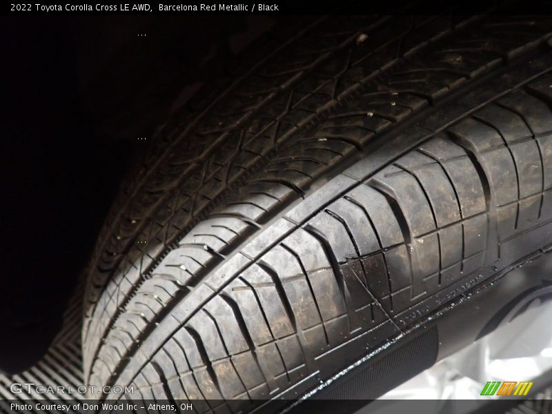 Barcelona Red Metallic / Black 2022 Toyota Corolla Cross LE AWD