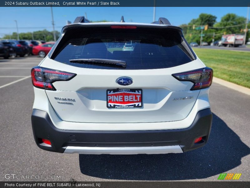 Crystal White Pearl / Slate Black 2024 Subaru Outback Limited