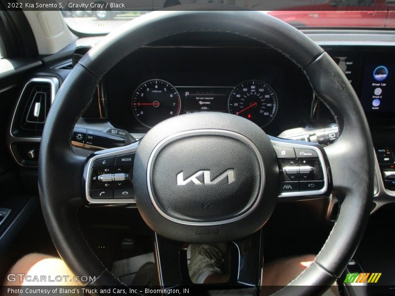 Gravity Gray / Black 2022 Kia Sorento S