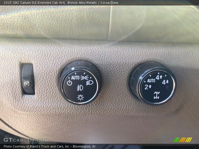 Controls of 2015 Canyon SLE Extended Cab 4x4