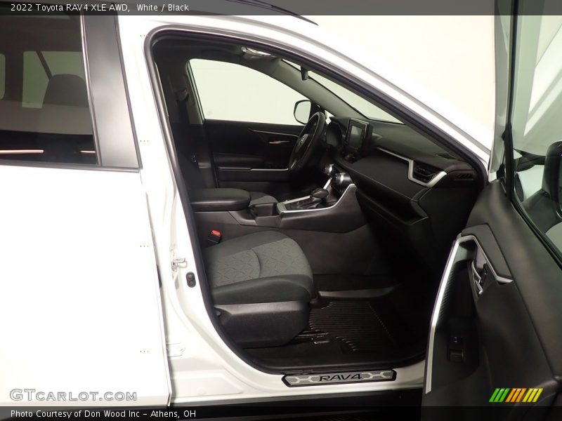 White / Black 2022 Toyota RAV4 XLE AWD