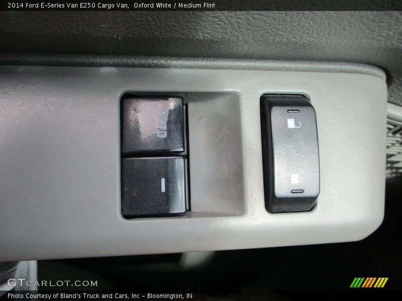Oxford White / Medium Flint 2014 Ford E-Series Van E250 Cargo Van