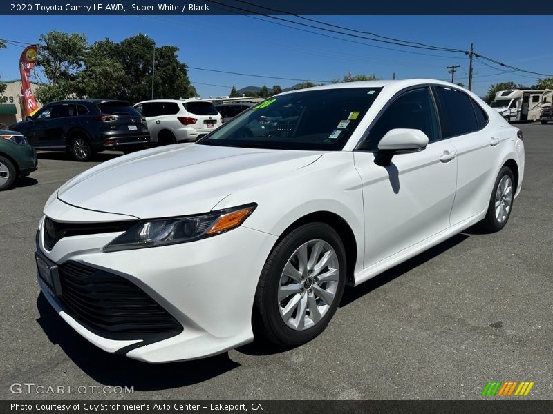 Super White / Black 2020 Toyota Camry LE AWD