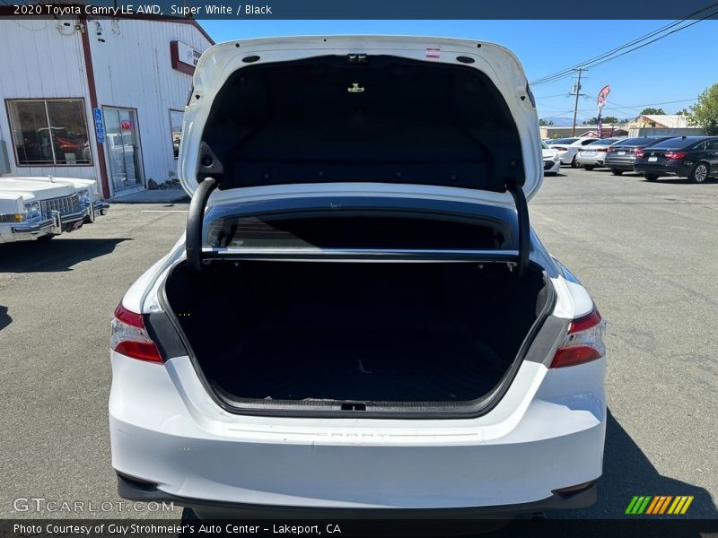 Super White / Black 2020 Toyota Camry LE AWD