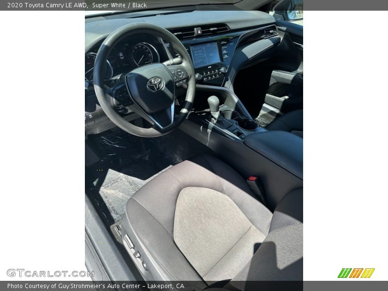 Super White / Black 2020 Toyota Camry LE AWD